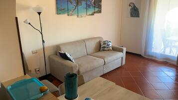 TV, videogiochi, libri, impianto stereo