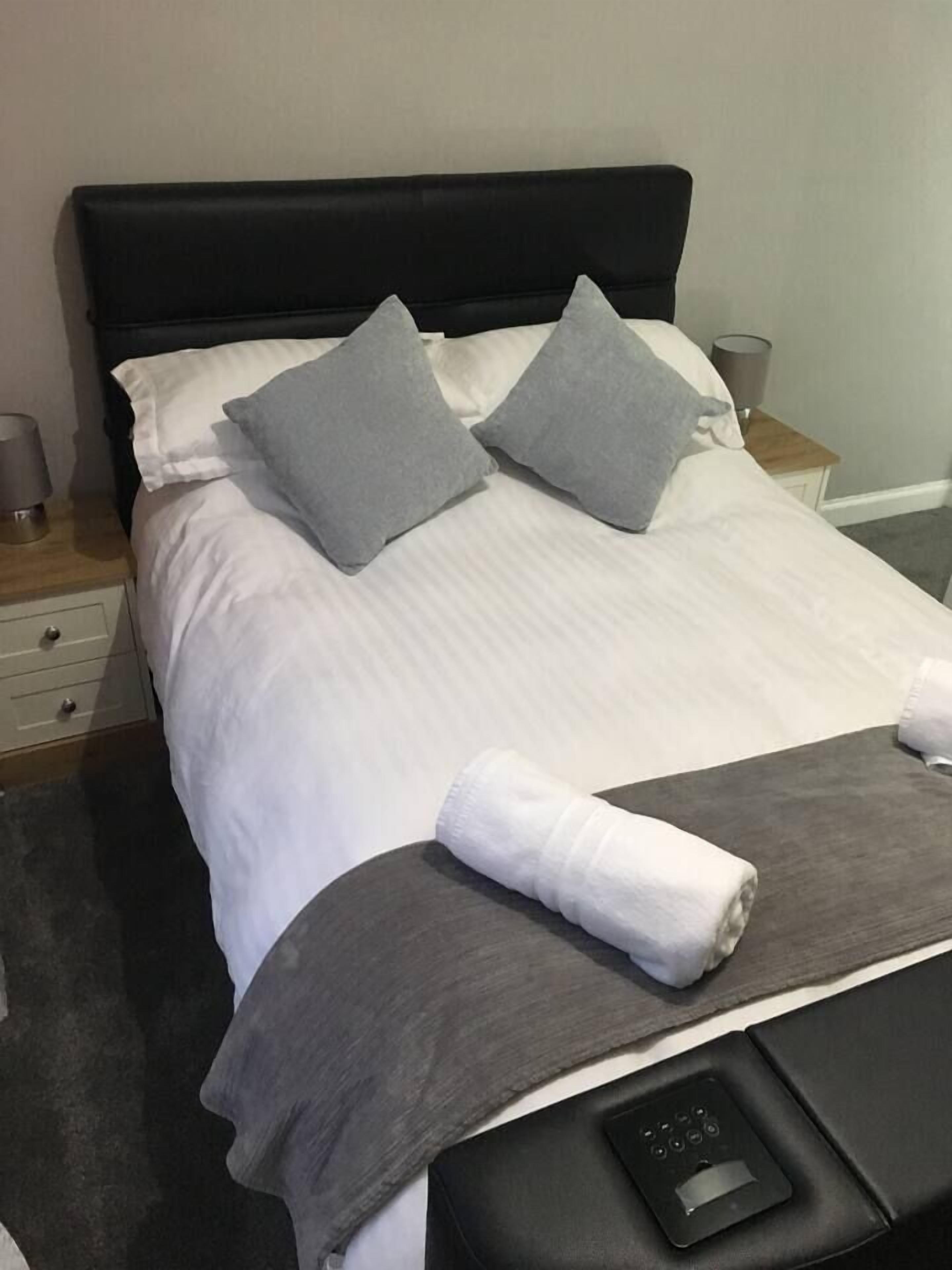 2 soverom, strykejern/-brett, wi-fi og sengetøy