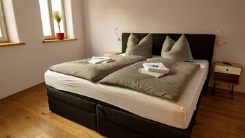 4 Schlafzimmer, Reisekinderbett, WLAN