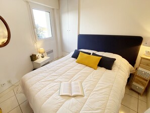 Fer et planche à repasser