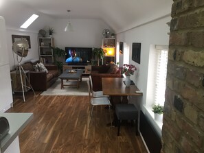 Televisión de 30 pulgadas con canales por cable 