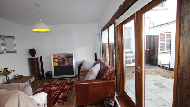 Apartment | Interior - Harpenden House Apartment 2 Quality at its Best! (Harpenden)
