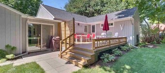 Nautical Themed - Downtown Boyne City Getaway Close to the Lake