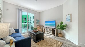 Fernseher, Tischtennisplatte