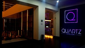 Property entrance - Quartz Care Hotel & Spa Tijuana (Tijuana)