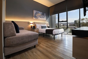 1 bedroom, in-room safe, desk, laptop workspace