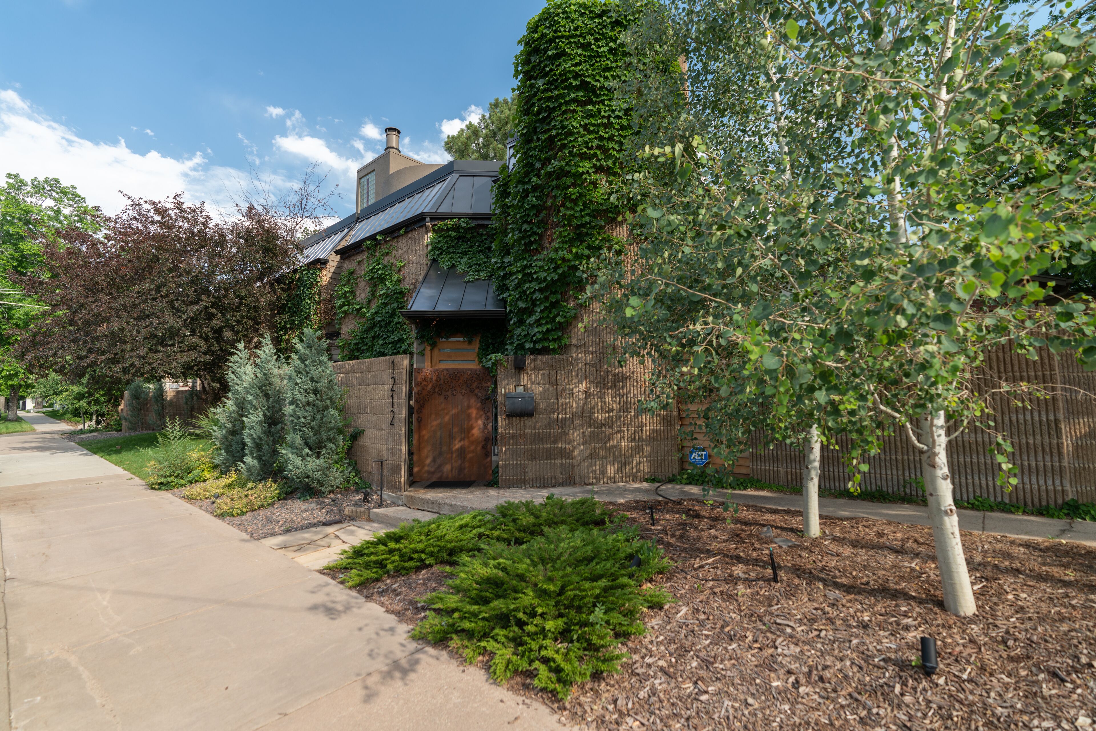 Eclectic and Artsy Getaway in the Heart of Denver View calendar