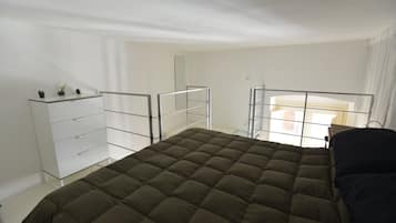 公寓 | 办公桌、笔记本电脑工作区、熨斗/熨衣板、旅行婴儿床