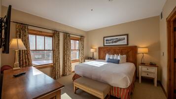 Condo, 2 Bedrooms | 2 bedrooms, free WiFi, bed sheets