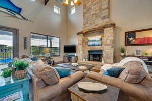 Smart TV, fireplace, DVD player, books