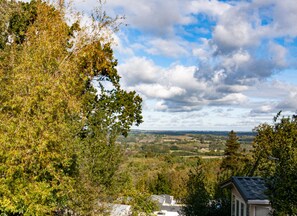 Property grounds - Lodge - Sleeps 6 With Pool Access (St Leonards-On-Sea)