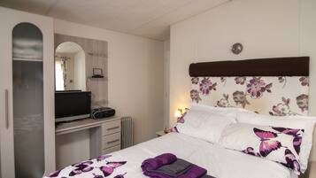 Kabin | 2 kamar tidur, setrika/meja setrika, Wi-Fi gratis, dan seprai linen