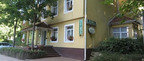 Façade de lâhĂ©bergement