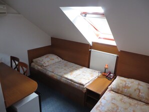 Economy Double Room | Blackout curtains, free WiFi, bed sheets - Hotel  Arnold (Tata)