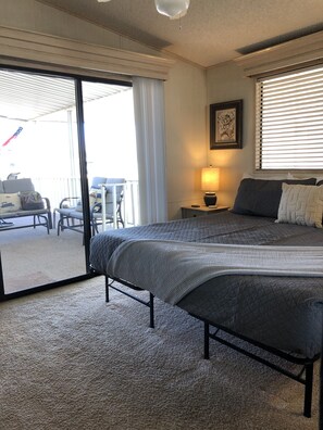 2 chambres, fer et planche à repasser, accès au Wi-Fi (inclus)