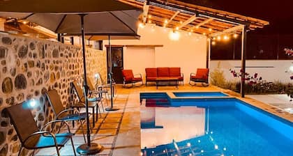 Lujosa Casa Tipo Villa Cerca de Grutas Tolantongo