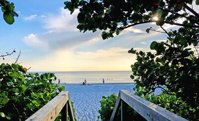 Newly Remodeled Condo Steps to Vanderbilt Beach!
