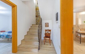 5 Schlafzimmer, Reisekinderbett, kostenloses WLAN, Bettwäsche