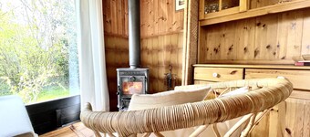 Cozy Wooden Cottage House Near Copenhagen