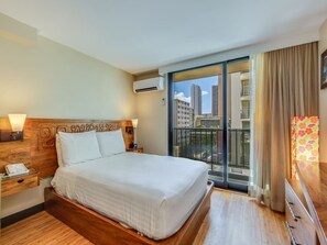 1 chambre, fer et planche à repasser, accès Internet