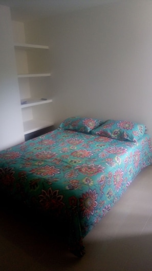 1 dormitorio, wifi, ropa de cama