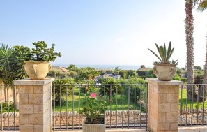 Property grounds - Gorgeous home in Donnalucata (Donnalucata)