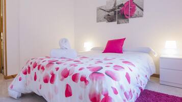 1 bedroom, iron/ironing board, Internet, bed sheets
