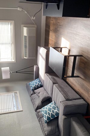 Flat-screen TV - The Palmetto Inn - Barracuda - King Studio (Boca Grande)