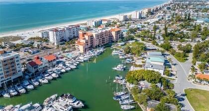 Salt Air, Sweet Escape