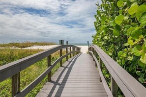 Beach nearby, beach towels