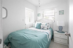2 habitaciones, tabla de planchar con plancha y wifi gratis 