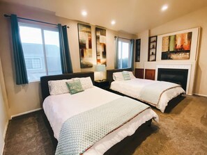 3 habitaciones, tabla de planchar con plancha, cuna de viaje y wifi 