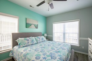 4 habitaciones, escritorio, tabla de planchar con plancha y wifi gratis 