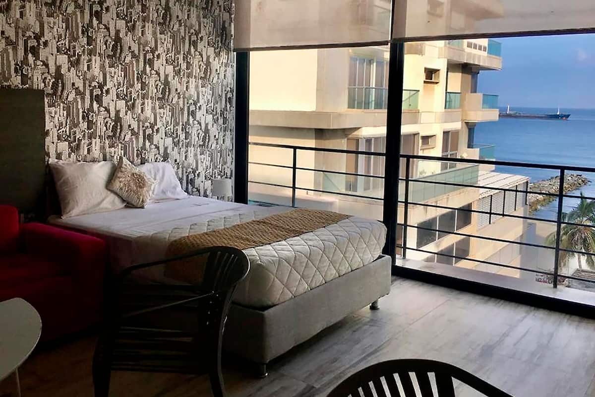 Deluxe kamer, 2 tweepersoonsbedden, uitzicht op oceaan | Luxe beddengoed, individueel gedecoreerd, individueel gemeubileerd