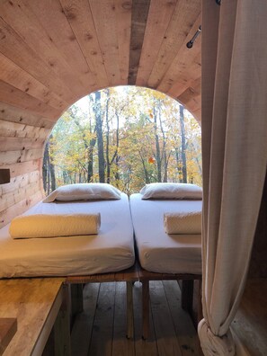 2 bedrooms, memory-foam beds, free WiFi, bed sheets