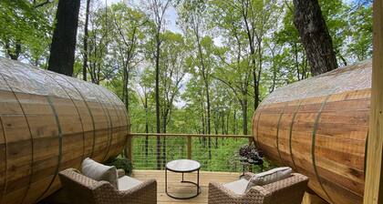 Family & Pet Friendly Treehouse Glam-Camp with Amazing Views!