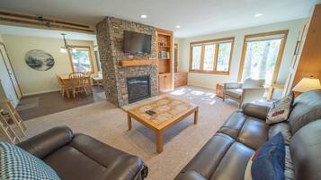 Televisión, chimenea