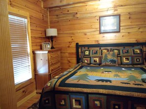 3 soverom, strykejern/-brett, wi-fi og sengetøy