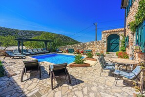 Outdoor pool - Villa Oliva (Vinodol)