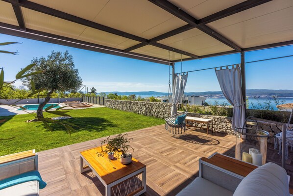 Courtyard - Villa Legara (Crikvenica)