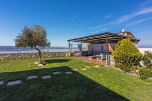 Courtyard - Villa Legara (Crikvenica)