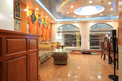 Tuyet Minh Hotel