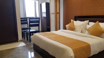 Deluxe Double Room | Egyptian cotton sheets, premium bedding, individually decorated