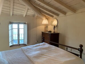 3 bedrooms, desk, iron/ironing board, WiFi - Panorama Toscano with Splendid Sea Views, Terrace and Whirlpool (Metato)