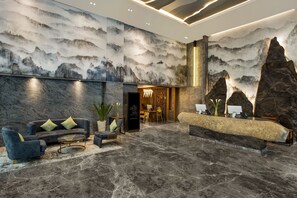 Lobby - The Manohara Hotel Yogyakarta (Depok)