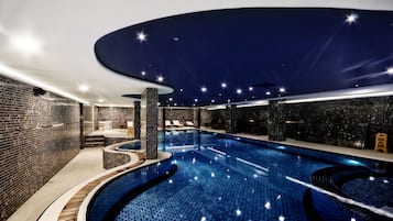 Indoor pool, pool loungers