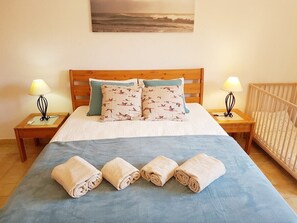 4 sovrum, strykjärn/strykbräda, wi-fi och sängkläder