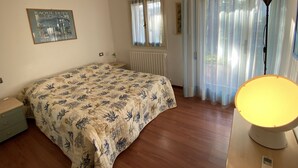 2 slaapkamers, een kluis op de kamer