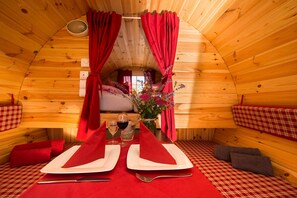 Uklassifisert bilde, 3 av 18, knapp