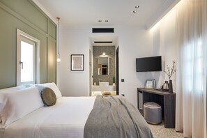Superior Double Room | In-room safe, individually decorated, individually furnished, desk -  Λιθεία-Lithia (Ioannina)